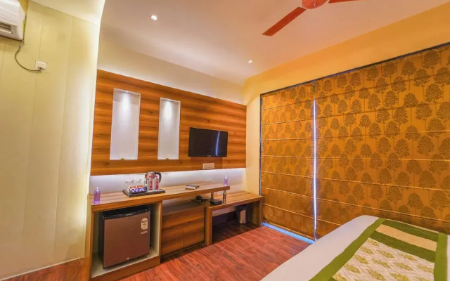 Shiv Rudraksh Resort - Near Assi Ghat