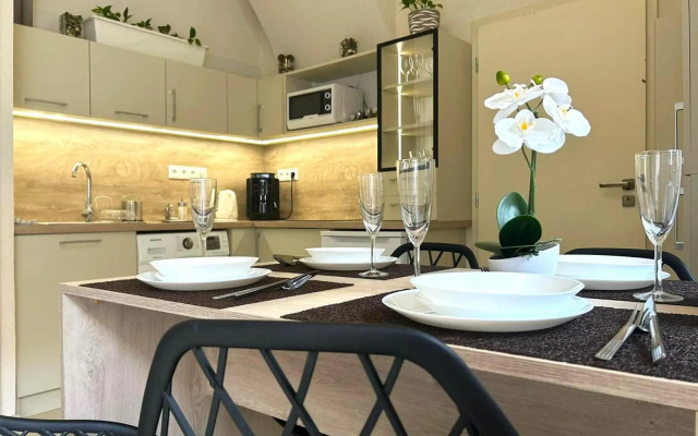 LEO Obchodna Delux Apartment