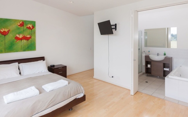 South Shores Yellowfin Villa 96 - South Shores Normanville – Guest Rooms – Normanville