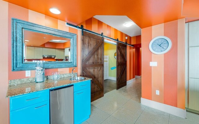 Crb0515 4 Bedroom Condo