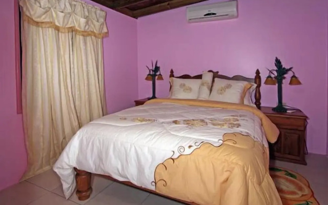 Sheppy's Den Villa
