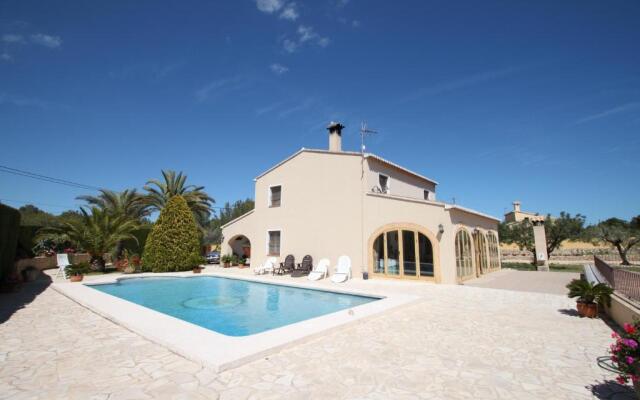 Finca Cantares - holiday home with private swimming pool in Benissa