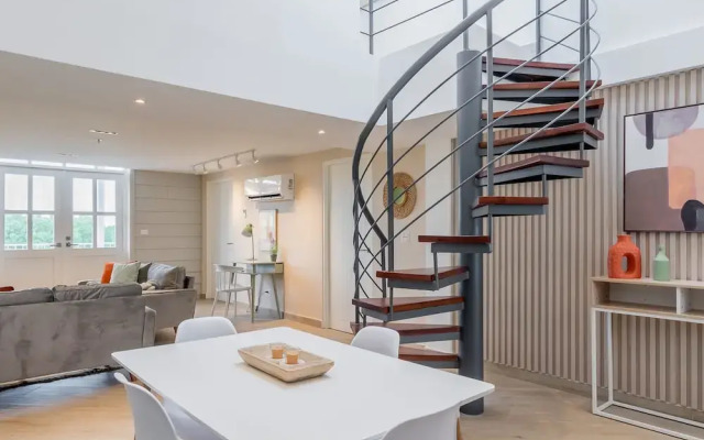 w Elegant 3BR With Modern Terrace in Panama