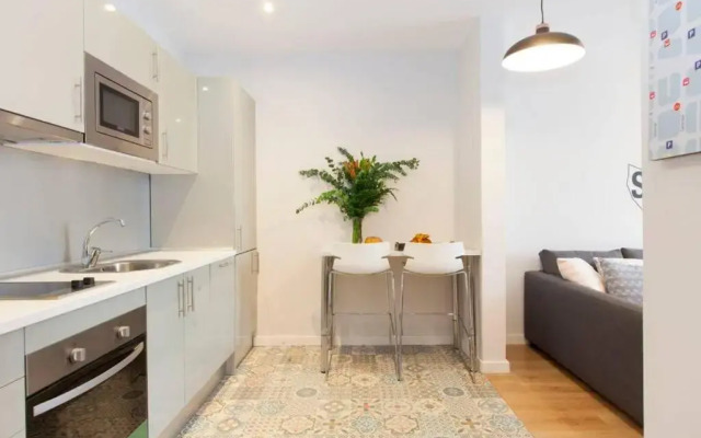 Stylish and centric 2-bedroom apartment in Eixample &Terrace P2