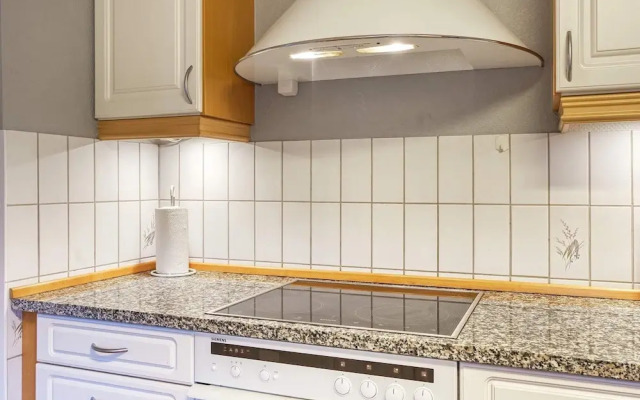 6 Person Holiday Home in Dannemare