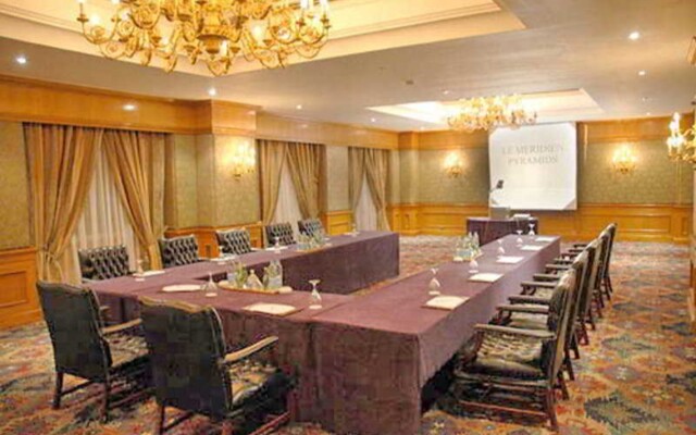 Le Méridien Pyramids Hotel & Spa