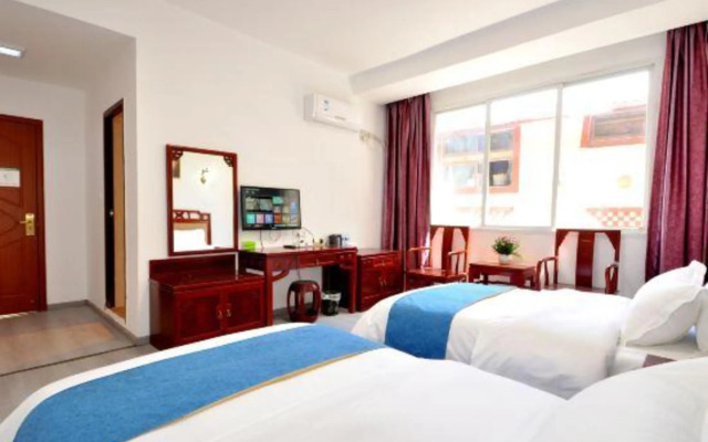 Jiuzhaigou Old Story Hotel