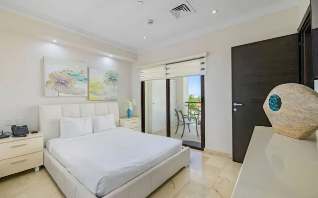 Fantastic 1BR Condo w Amazing Views Amenities