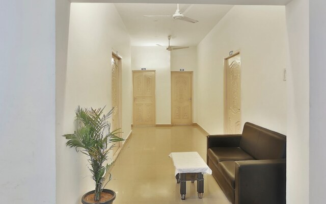 Cloud 7 Serviced Apartements by OYO Rooms