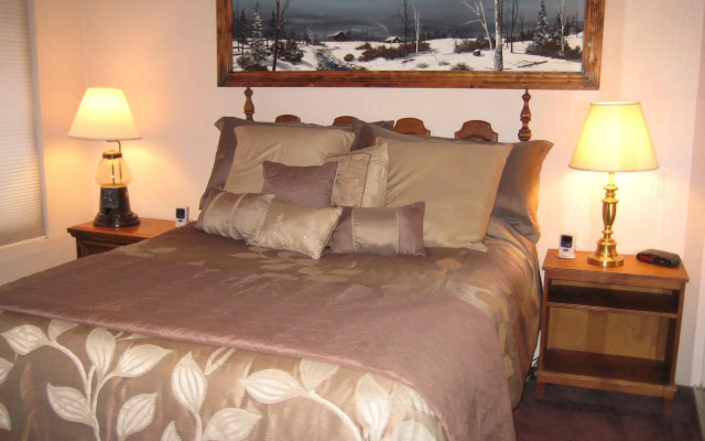 Val d'Isere by Mammoth Reservation Bureau