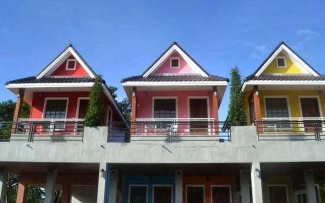 Toffee House Resort