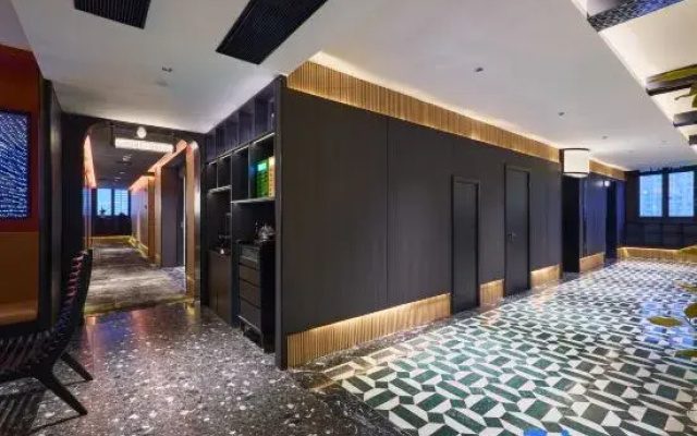 Blackstone S designer hotel (Ningbo Beilun Yintai City branch)