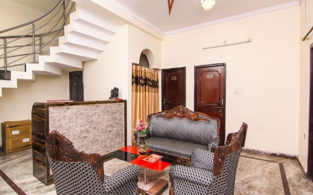 OYO 12338 Hotel Venus Inn