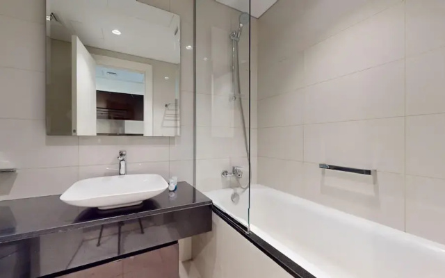 Business Bay - Damac Majestine Tower 1219a