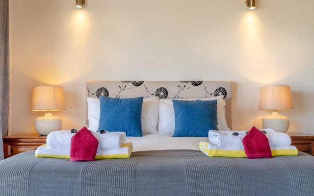 Gozo PH w Private Rooftop Jacuzzi Terrace Views