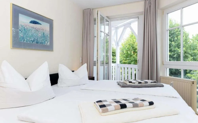 Comforts Near Seaside Charm