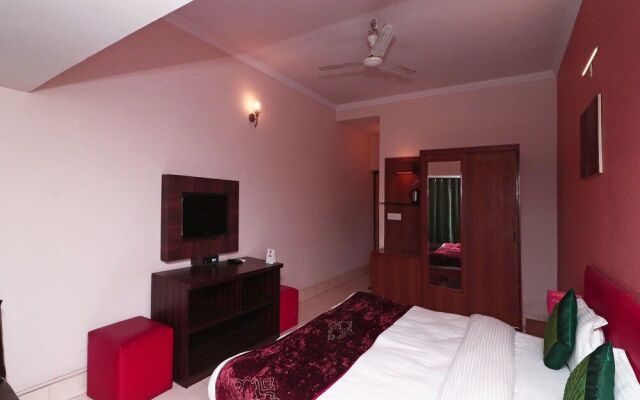 OYO 16006 Hotel Meedo's Grand