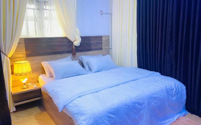 Modern One Room & Parlor Serviced Apartment