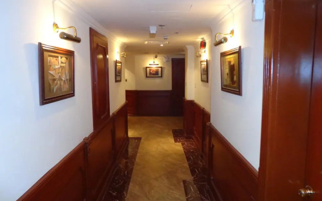 Bahrain Carlton Hotel