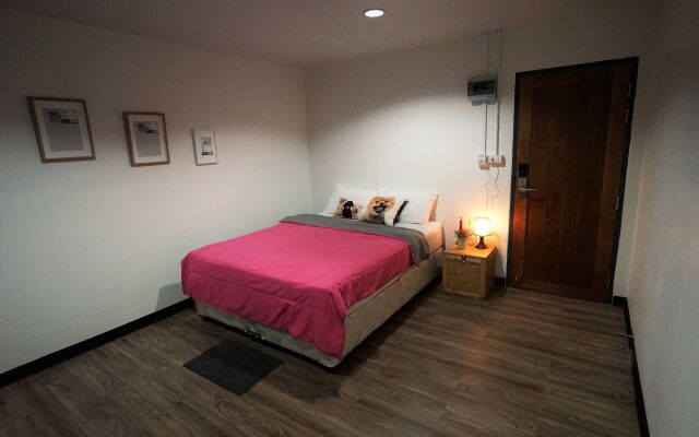 T Hostel @ Rama 4