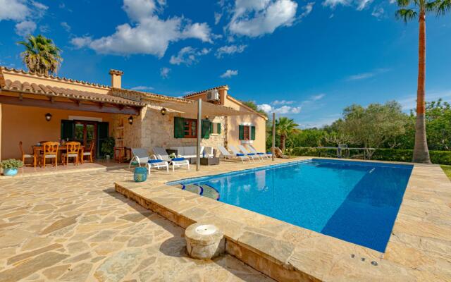 Joana in Pollensa / Pollença