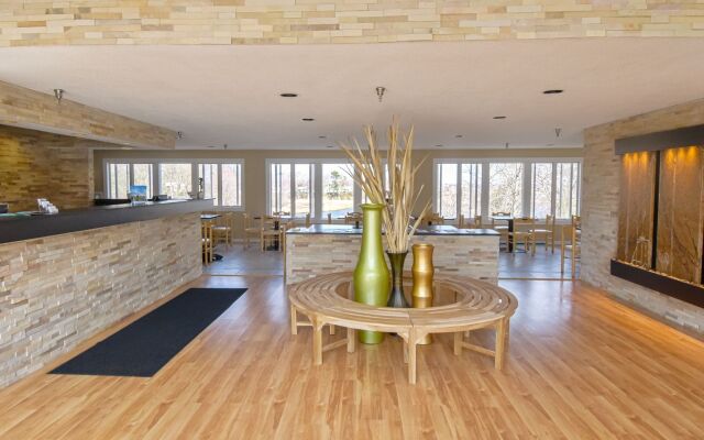 Ogunquit River Inn & Suites