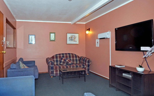 Leith Valley Holiday Park & Motels