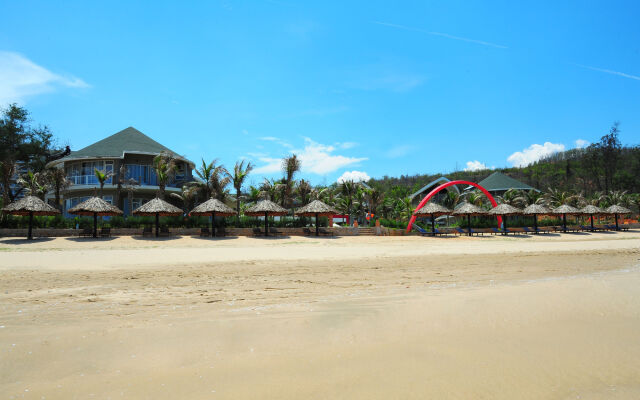 Sandunes Beach Resort & Spa