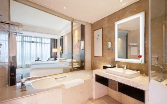 Fuyang Oriental Mau Kaiyuan Grand Hotel