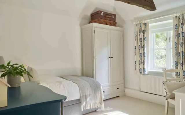 The Whistler s Perch - From 1100 Per Night