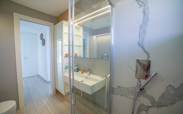 Isola Bella Suite