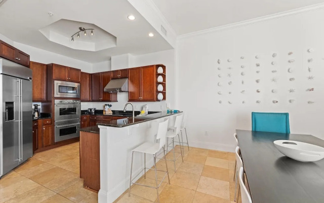 Indigo East 2103 Penthouse W/cabana