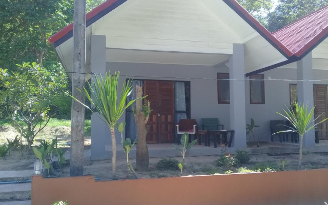 Minnie Seaview Resort