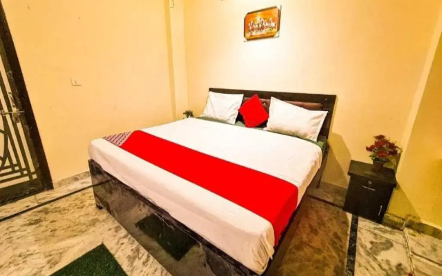 OYO Flagship 700452 Hotel Moonshine