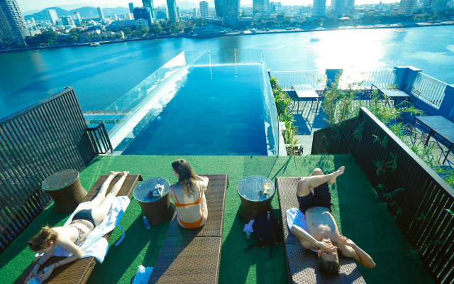 IBIZA Riverfront Da Nang Hotel