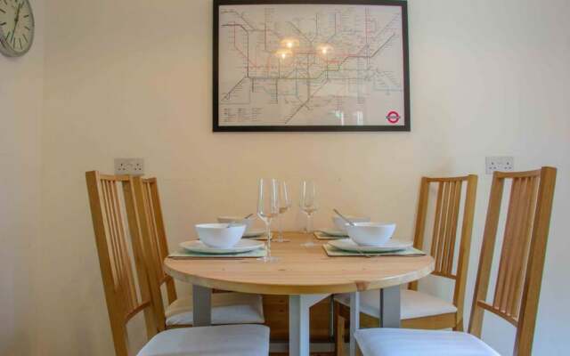 Fantastic House in Central London