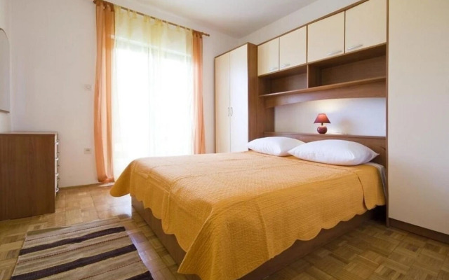 Ljilja - 10m From the sea With Parking - A4