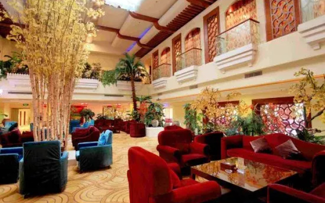 Oriental Hawaii Holiday Hotel