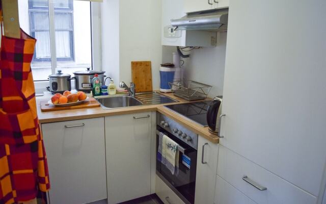 Modern apartment in Vienna near Danube