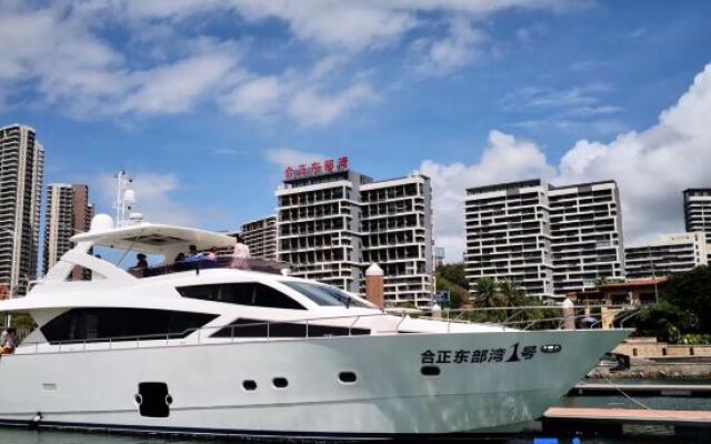 Guanhai Dolphin Seaview Holiday Apartment