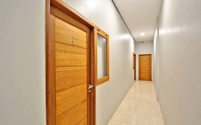 ZEN Rooms Basic Meruya Selatan