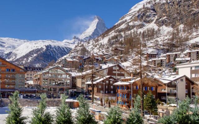 Mountain Exposure Luxury Chalets & Apartments