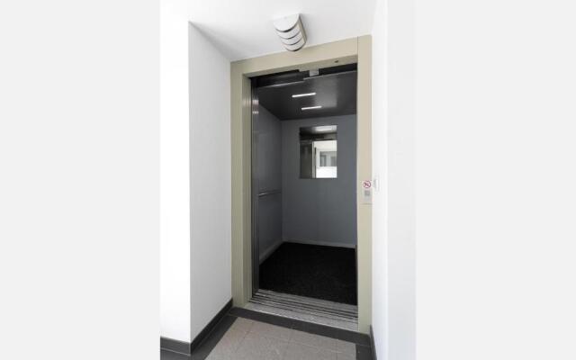 Sunny Penthouse DG I Apt 44
