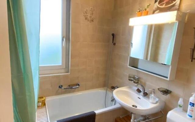 NEB-THUN LODGE`s Appartement 1 Hilterfingen Ringstrasse 6