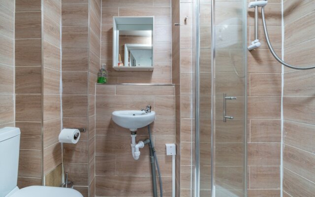 Studio Unit in Chapel Market London