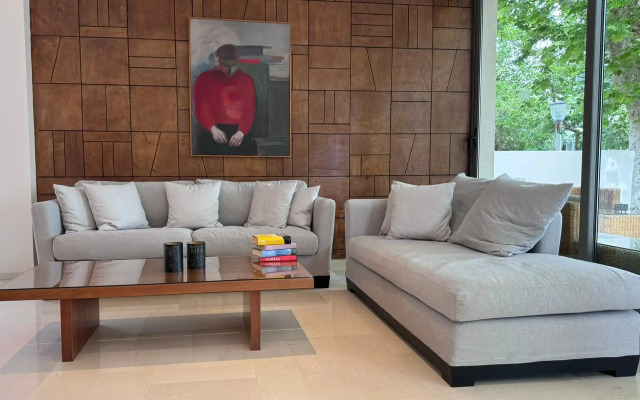 Angela Downtown Hotel