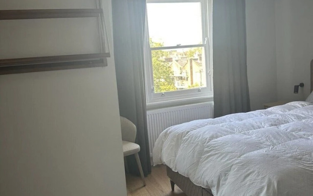 Abbey Road Luxury Modern Flat