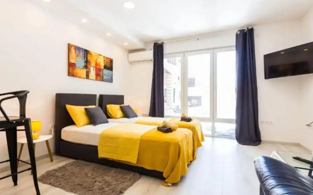 Spacious Two sis Apartments in Zadar With Terrace