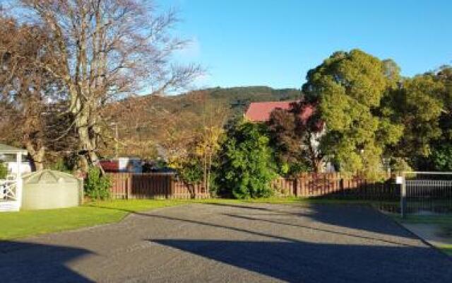 Featherston Motels And Camping