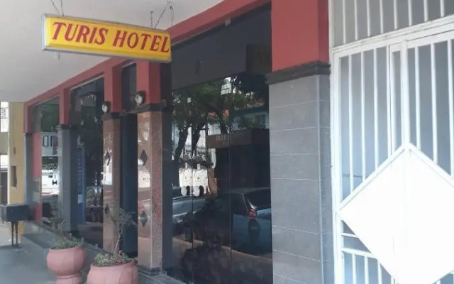 Turis Hotel